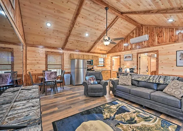 Cozy Broken Bow Cabin, Walk To The Lukfata Creek!